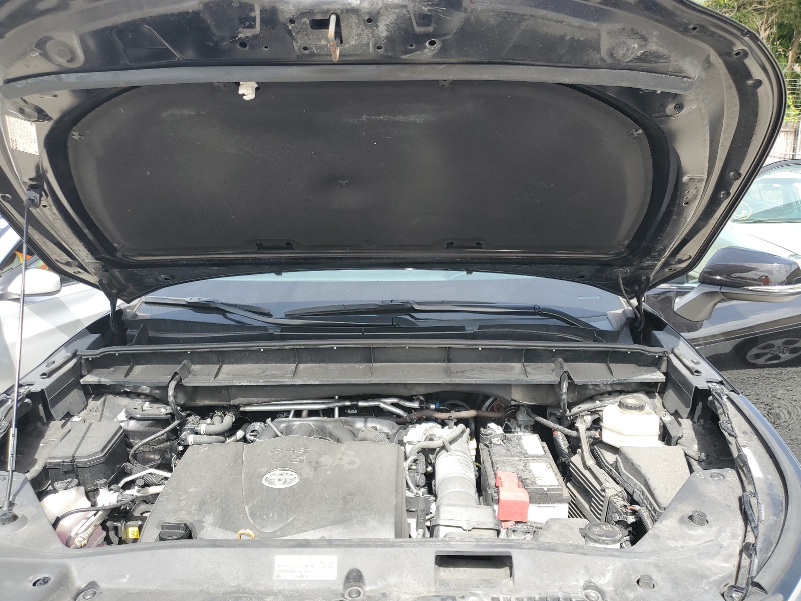 5TDGZRAH9MS087560 2021 Toyota Highlander Xle