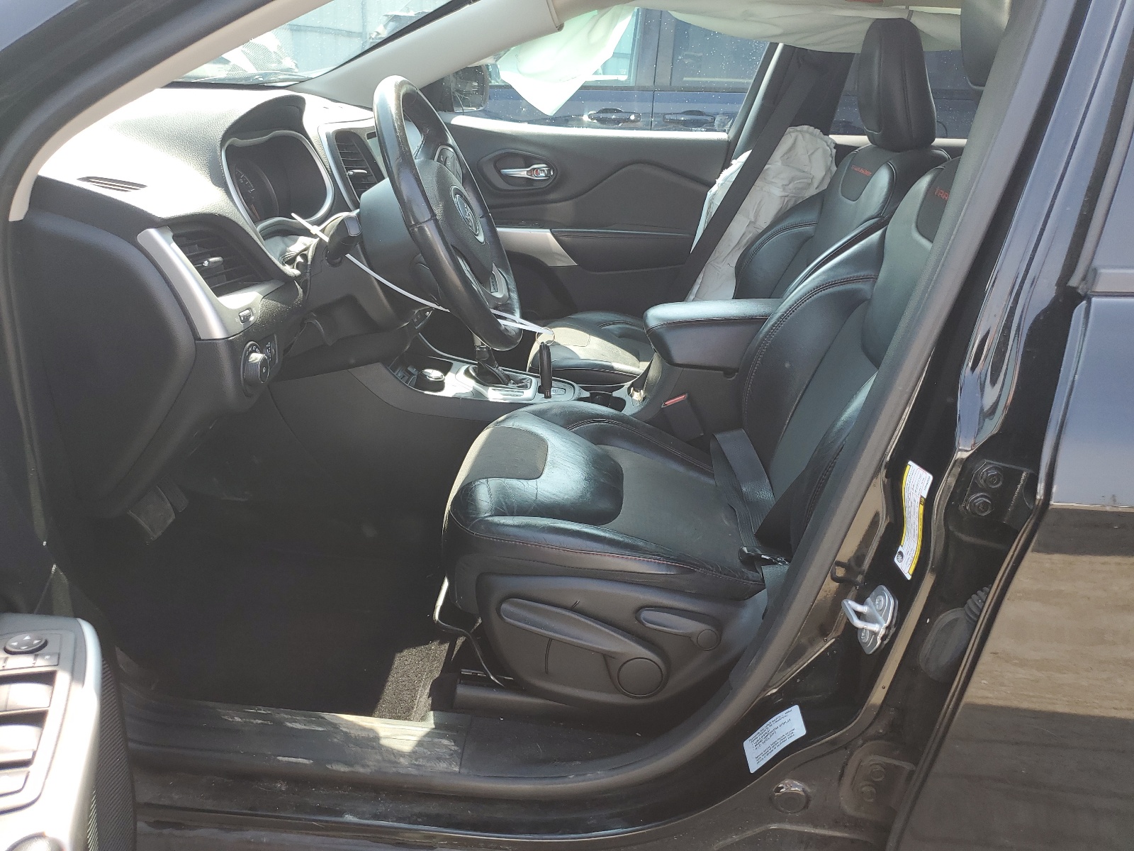 1C4PJMBB3HW569533 2017 Jeep Cherokee Trailhawk