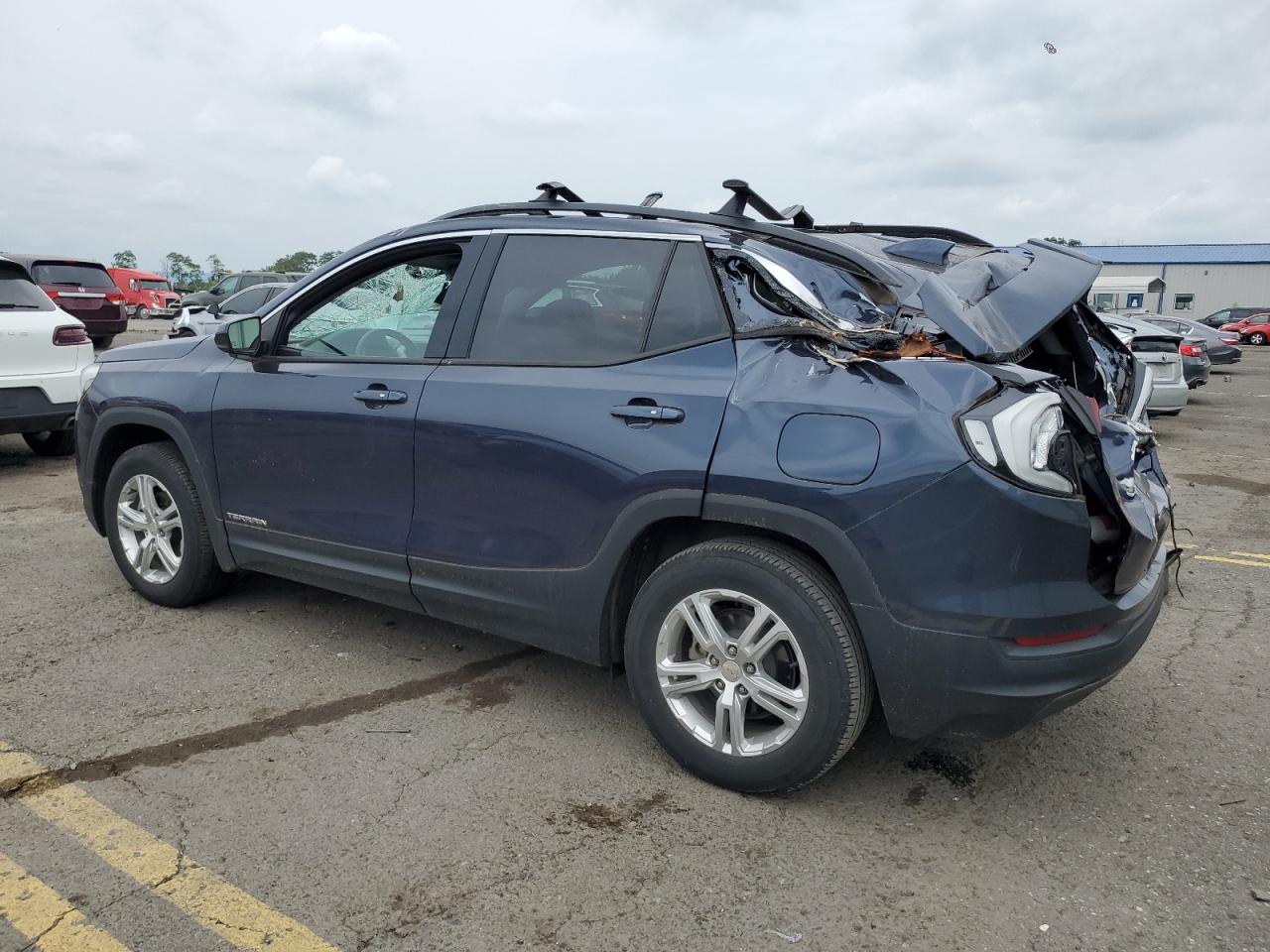 2019 GMC Terrain - Image 2