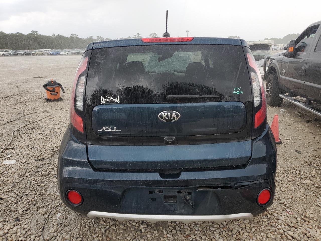 2018 Kia Soul + VIN: KNDJP3A53J7550703 Lot: 62712404