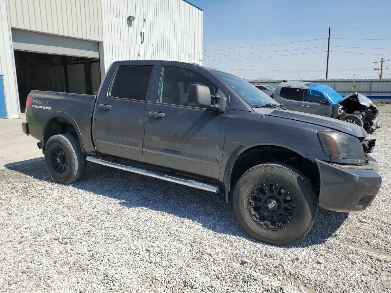 2009 Nissan Titan - Image 4