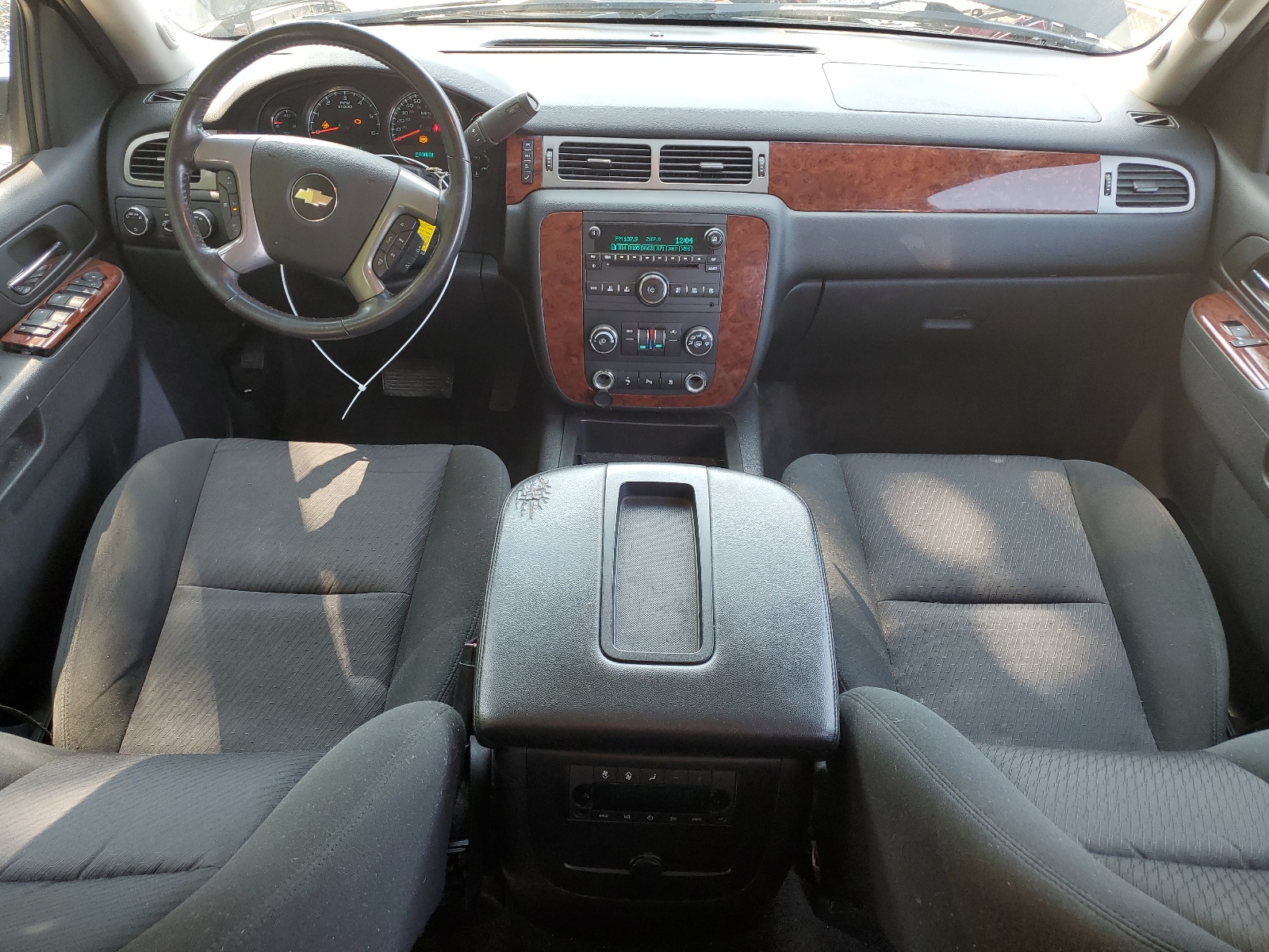 1GNSKAE05BR359965 2011 Chevrolet Tahoe K1500 Ls