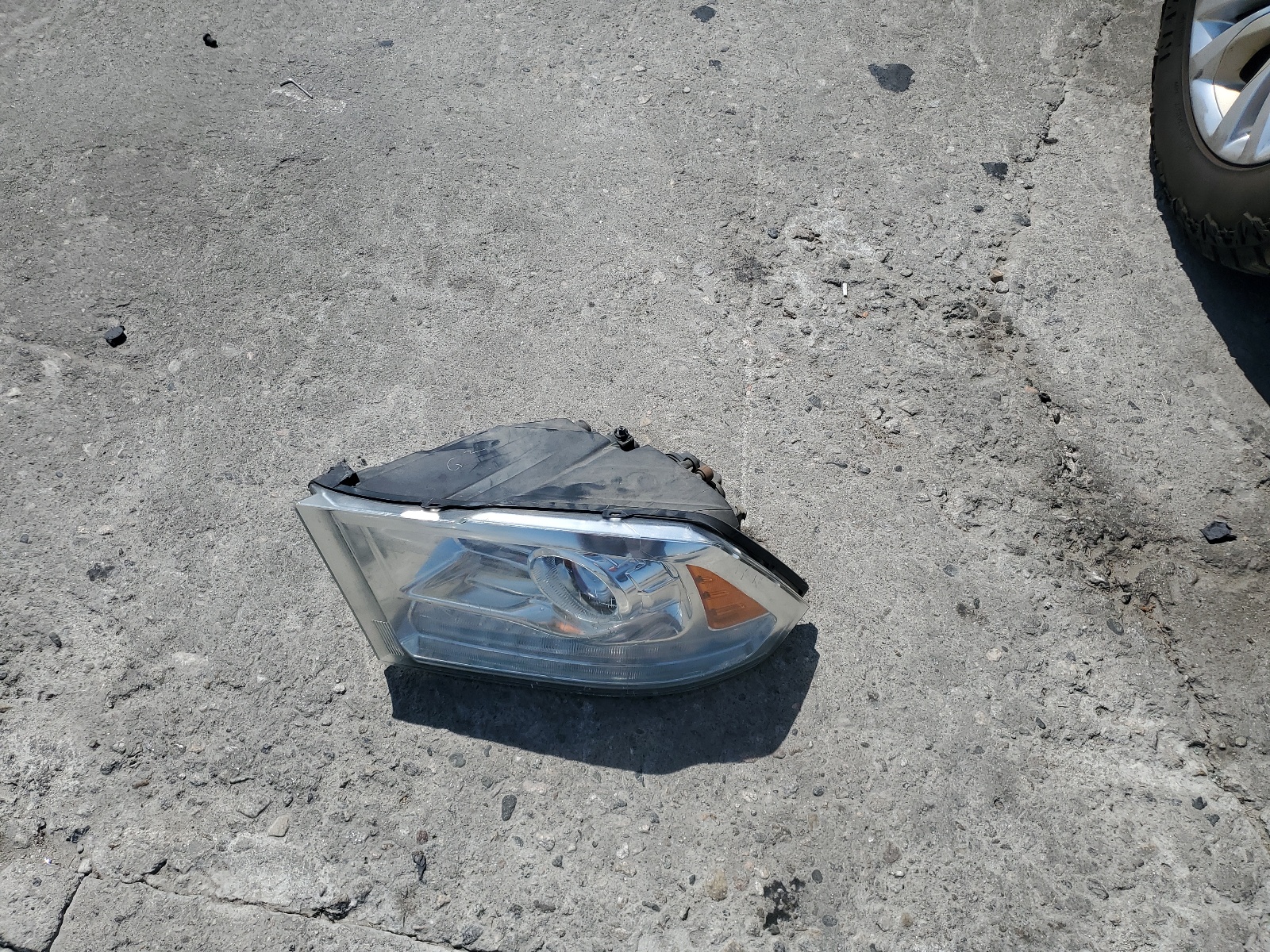 1C6RR6JMXES382493 2014 Ram 1500 Laramie