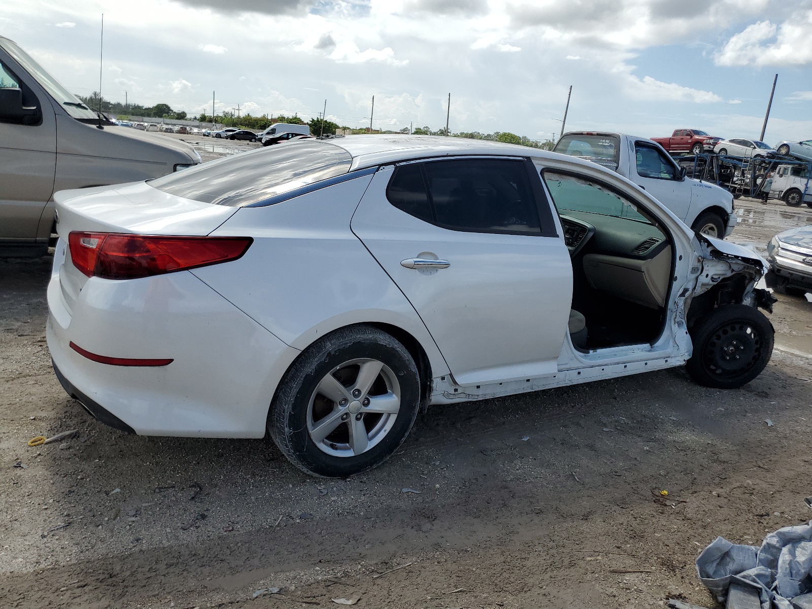 2014 Kia Optima Lx vin: 5XXGM4A79EG264054