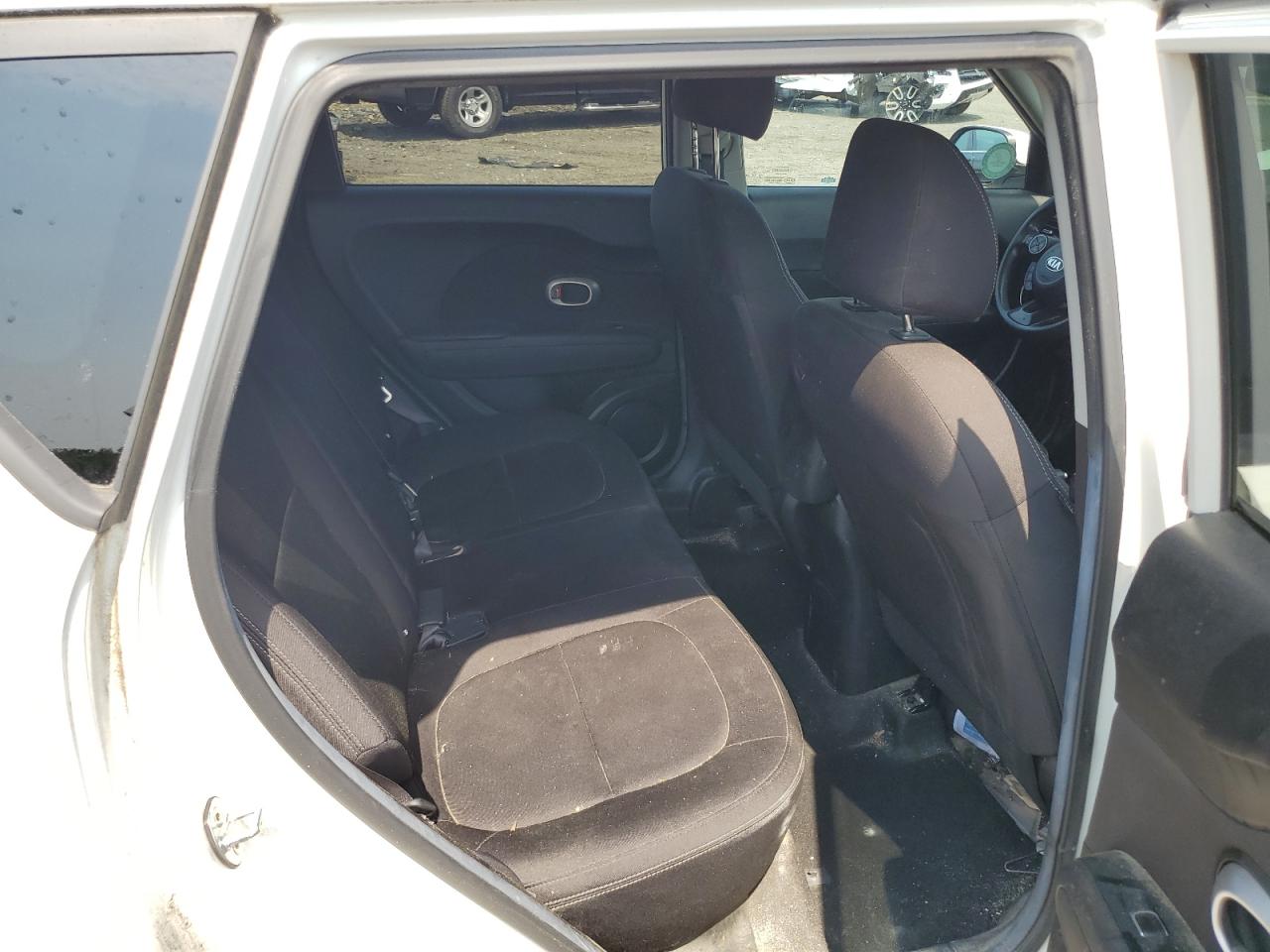 2018 Kia Soul VIN: KNDJN2A23J7567815 Lot: 62454534