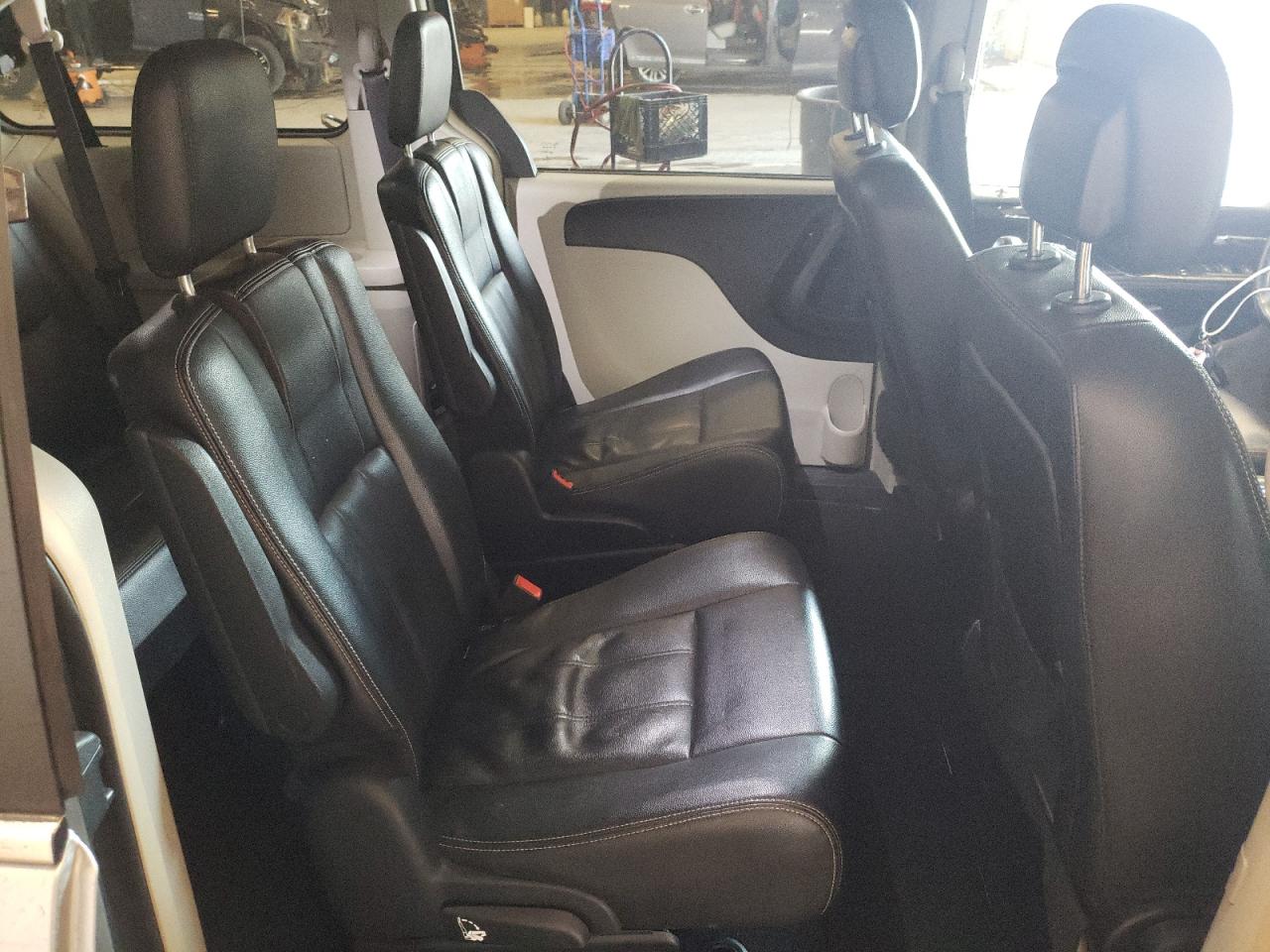 2016 Chrysler Town & Country Touring VIN: 2C4RC1BG8GR133071 Lot: 62713824