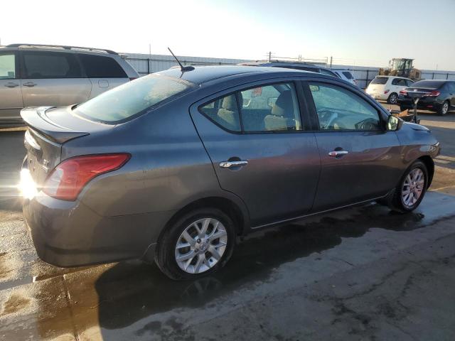  NISSAN VERSA 2017 Szary