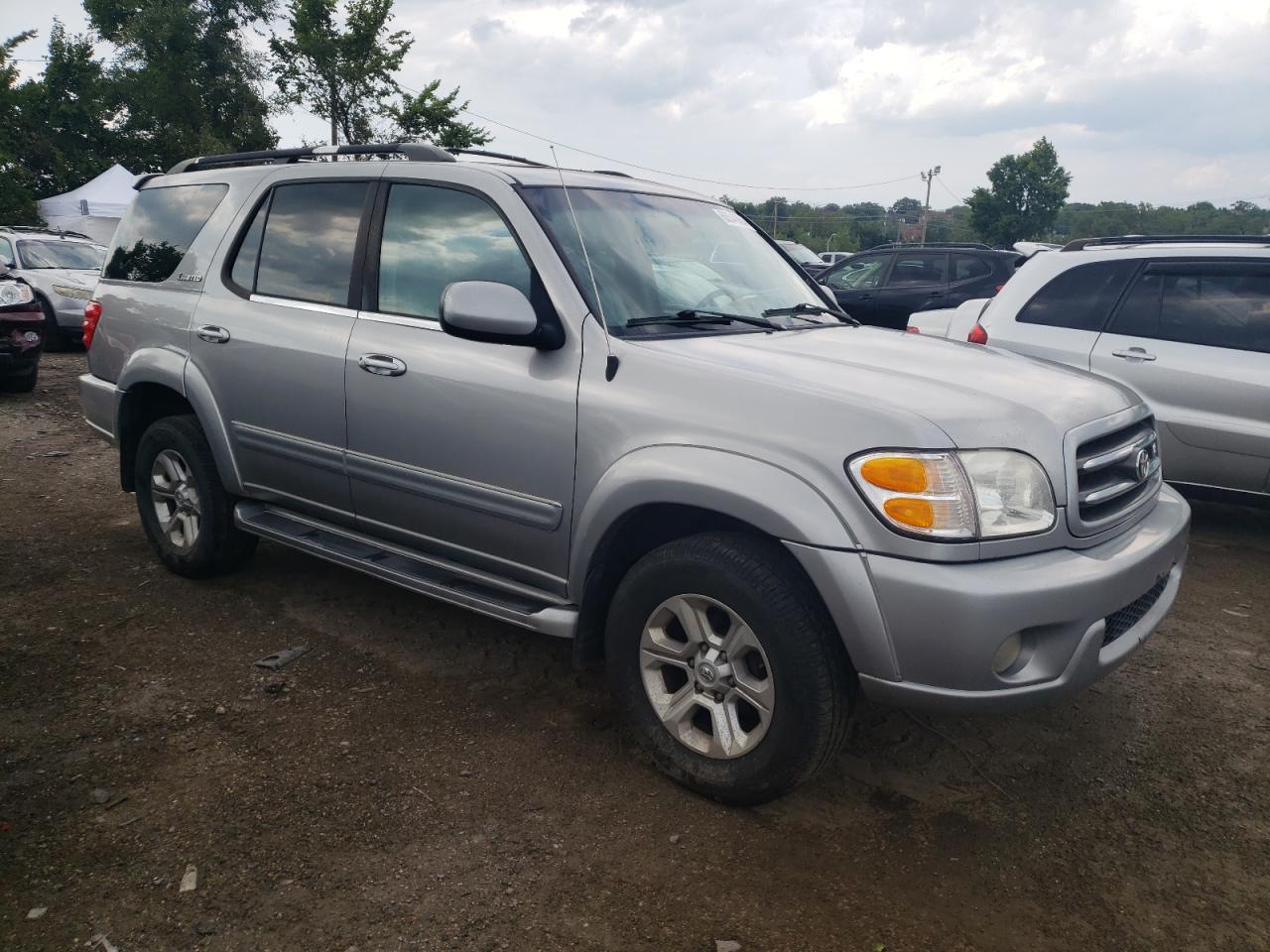 2001 Toyota Sequoia Limited VIN: 5TDBT48A21S045895 Lot: 63540864