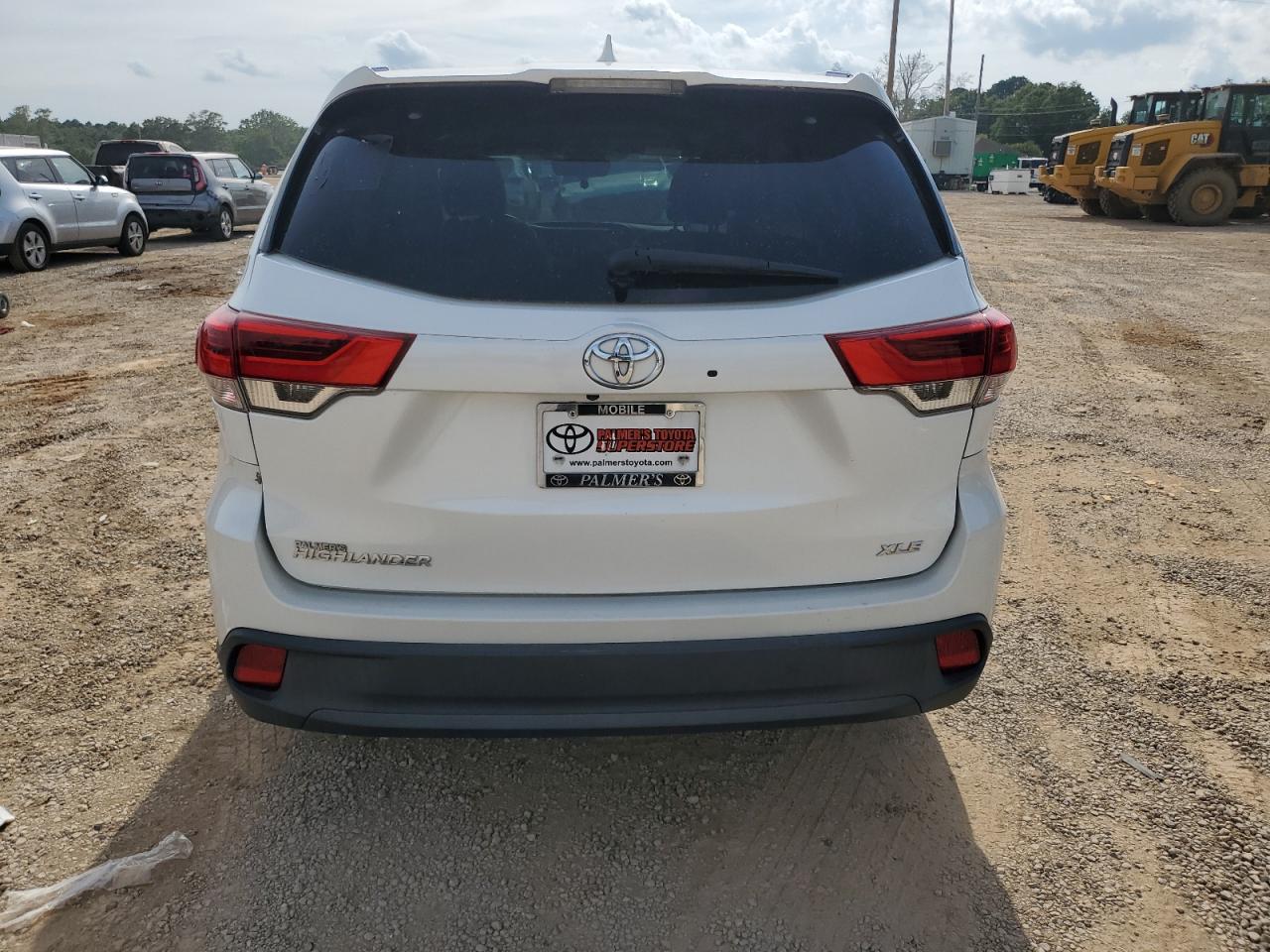 2017 Toyota Highlander Se VIN: 5TDKZRFH1HS215797 Lot: 62967694