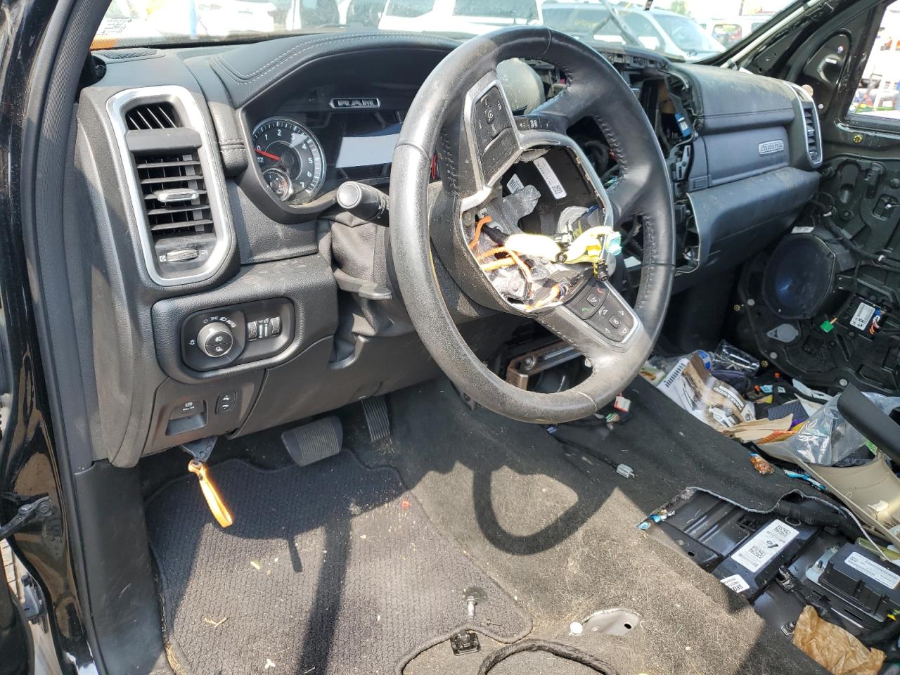 2020 Ram 1500 Laramie VIN: 1C6SRFJT2LN236514 Lot: 63763714