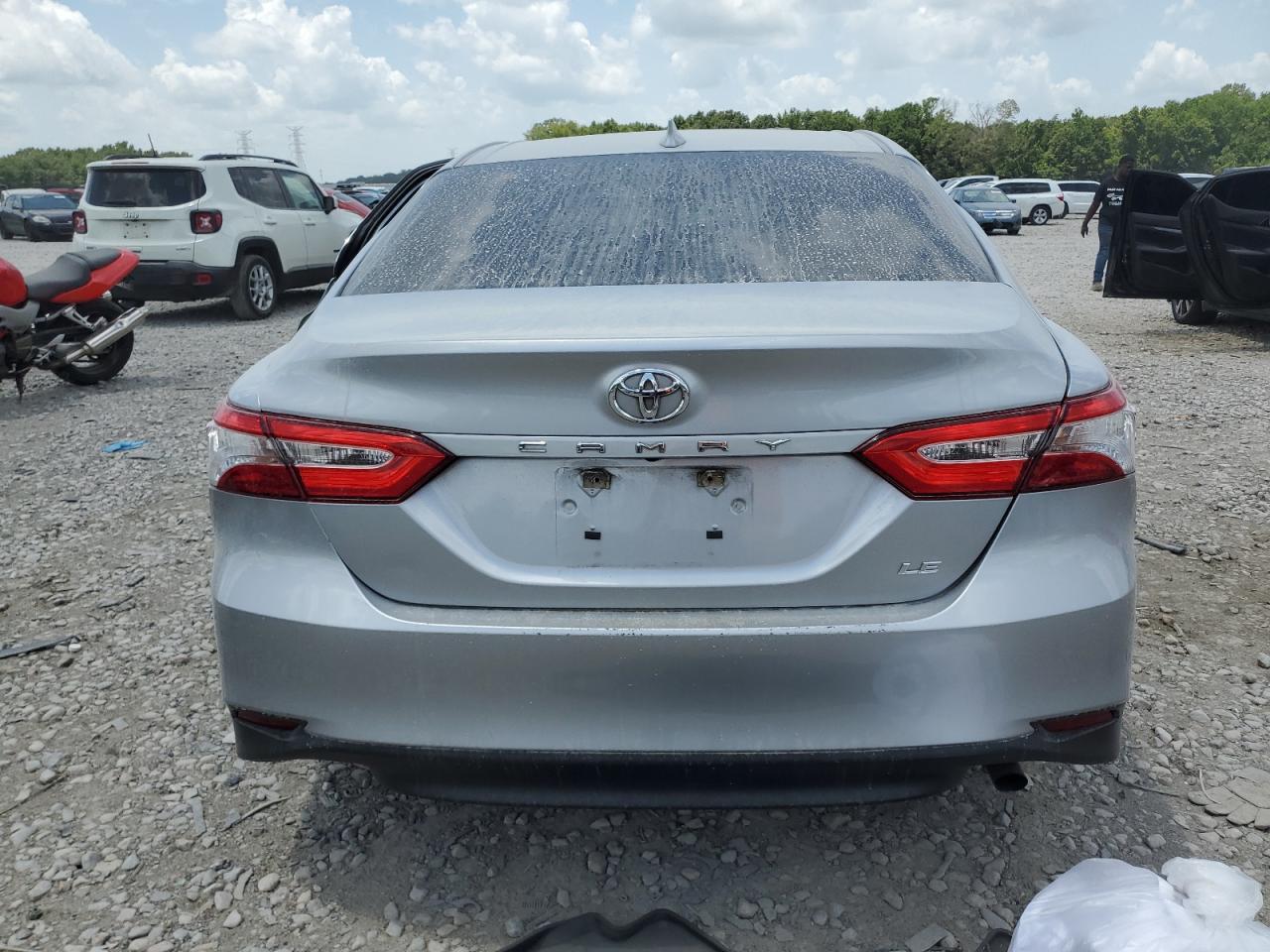 4T1B11HK4KU824303 2019 Toyota Camry L