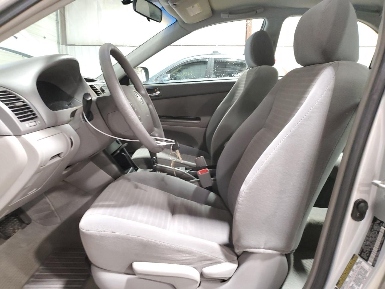 2005 Toyota Camry Le VIN: 4T1BE32K65U586645 Lot: 63716704