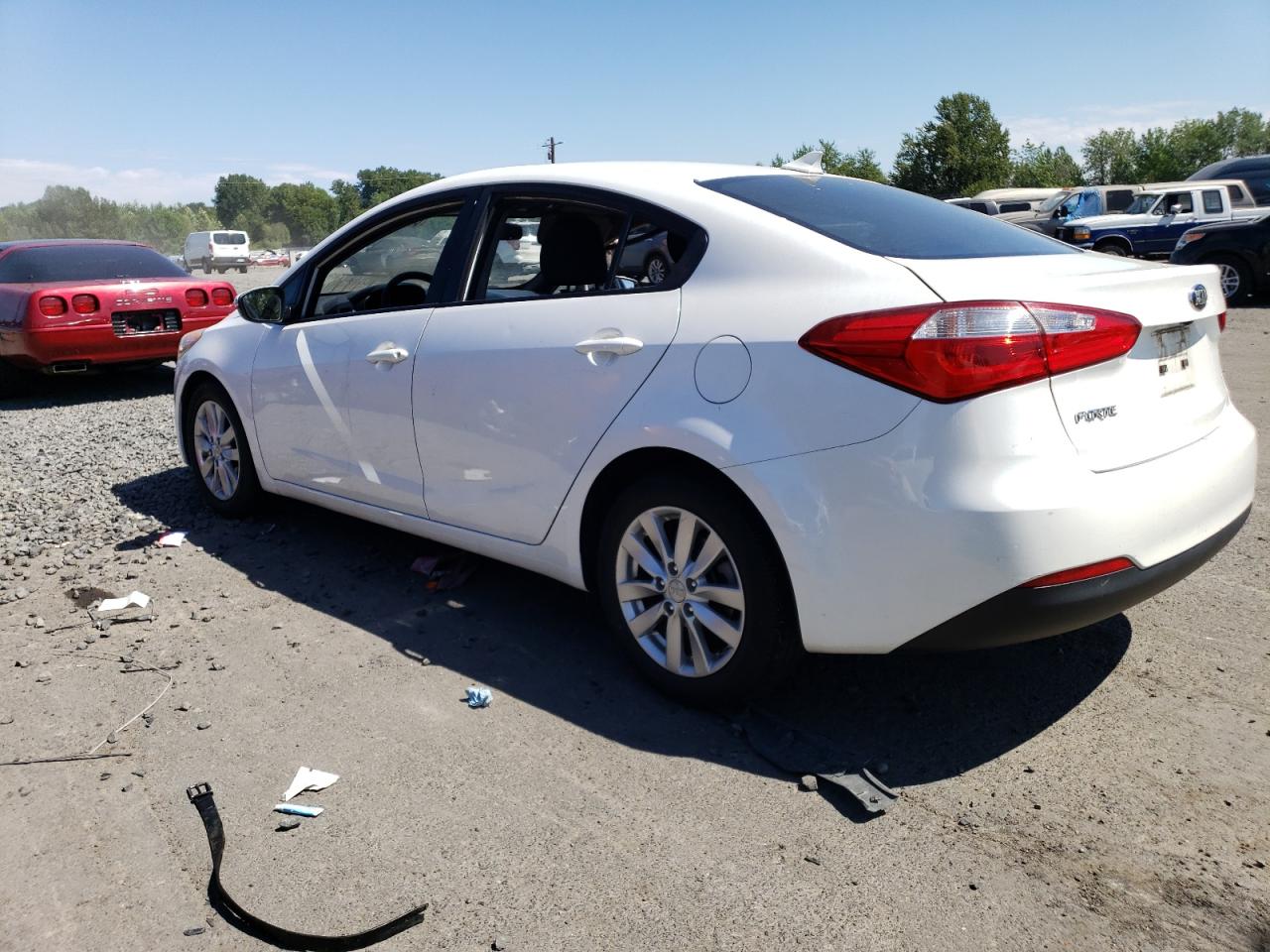 KNAFX4A69G5462874 2016 KIA FORTE - Image 2