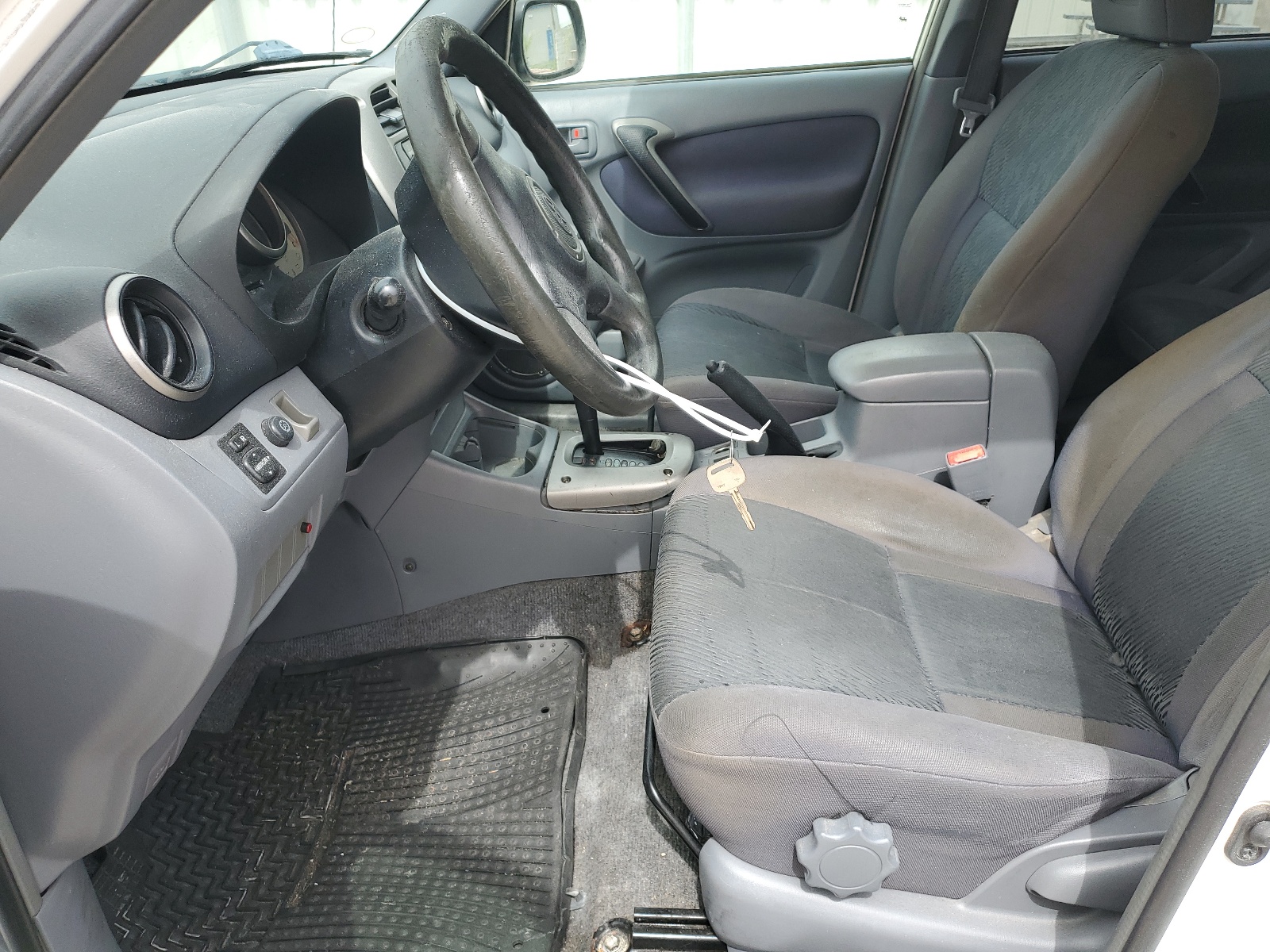 JTEGH20VX20058081 2002 Toyota Rav4