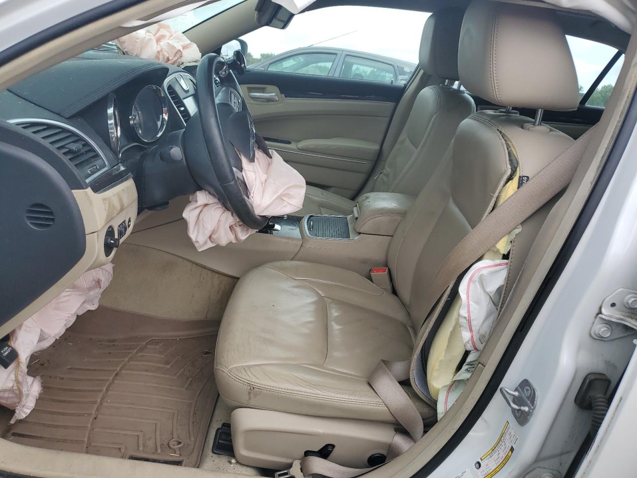 2014 Chrysler 300 VIN: 2C3CCAAG2EH181325 Lot: 64856834