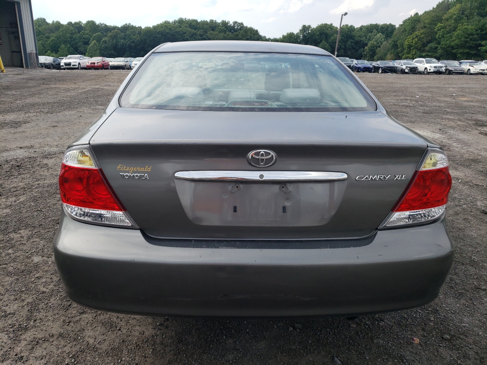 4T1BE30K75U637198 2005 Toyota Camry Le