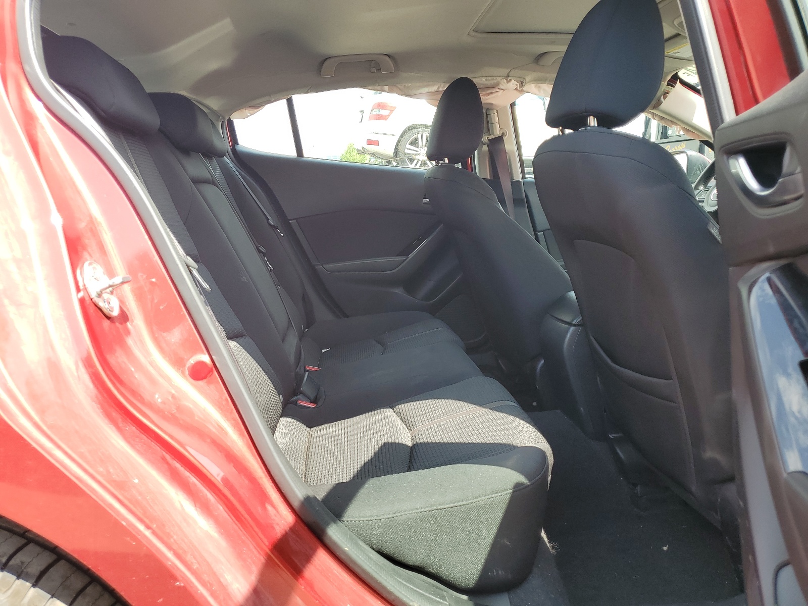 JM1BN1L78J1168439 2018 Mazda 3 Touring