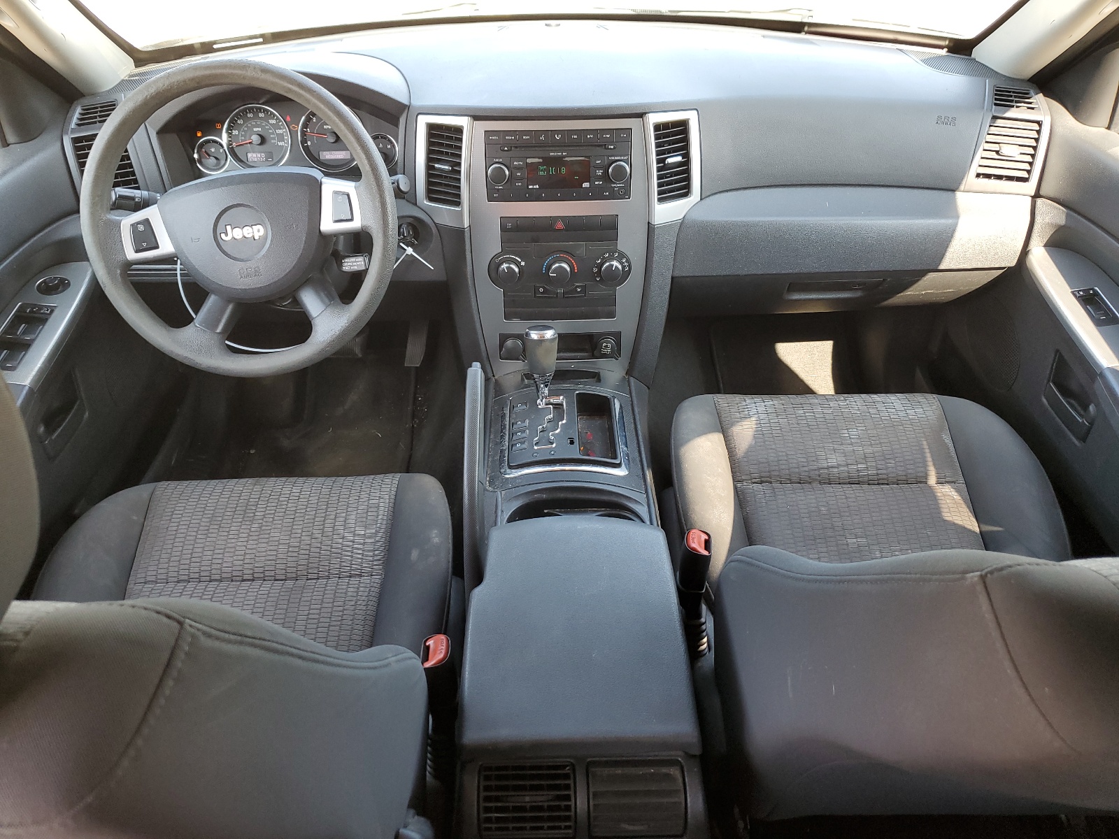 1J8GR48K58C161934 2008 Jeep Grand Cherokee Laredo