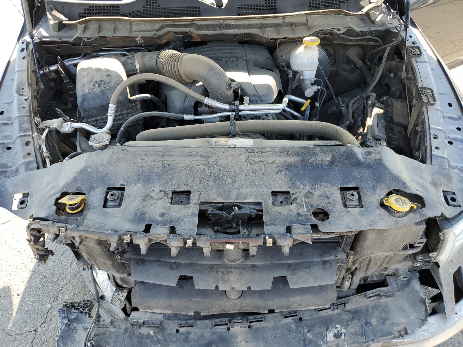 1C6RR6TT8KS633365 2019 Ram 1500 Classic Slt