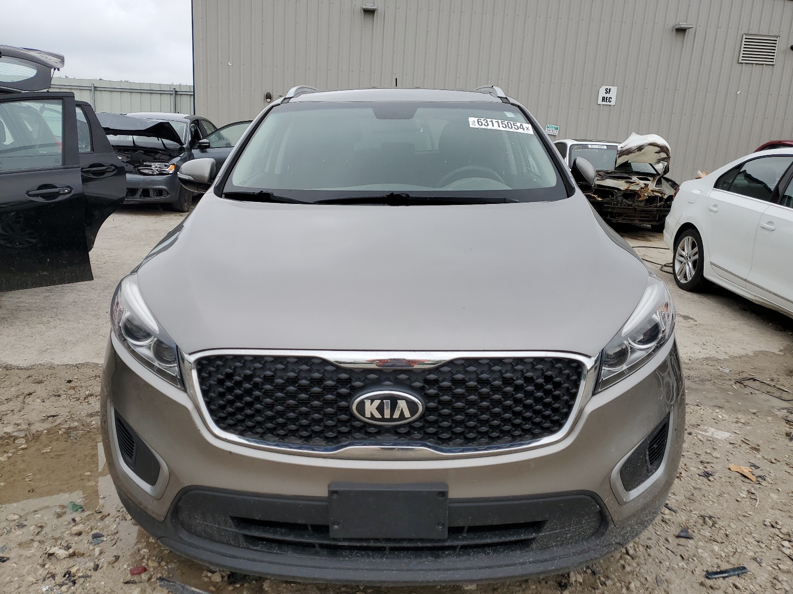 2018 Kia Sorento Lx vin: 5XYPGDA5XJG340022