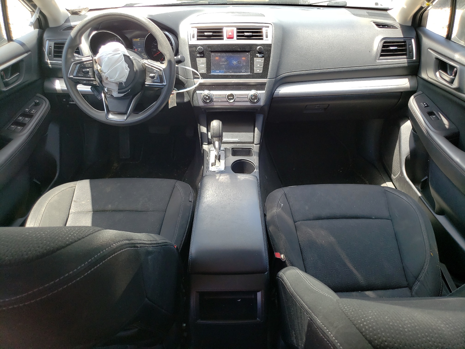 4S3BNAB61J3019643 2018 Subaru Legacy 2.5I