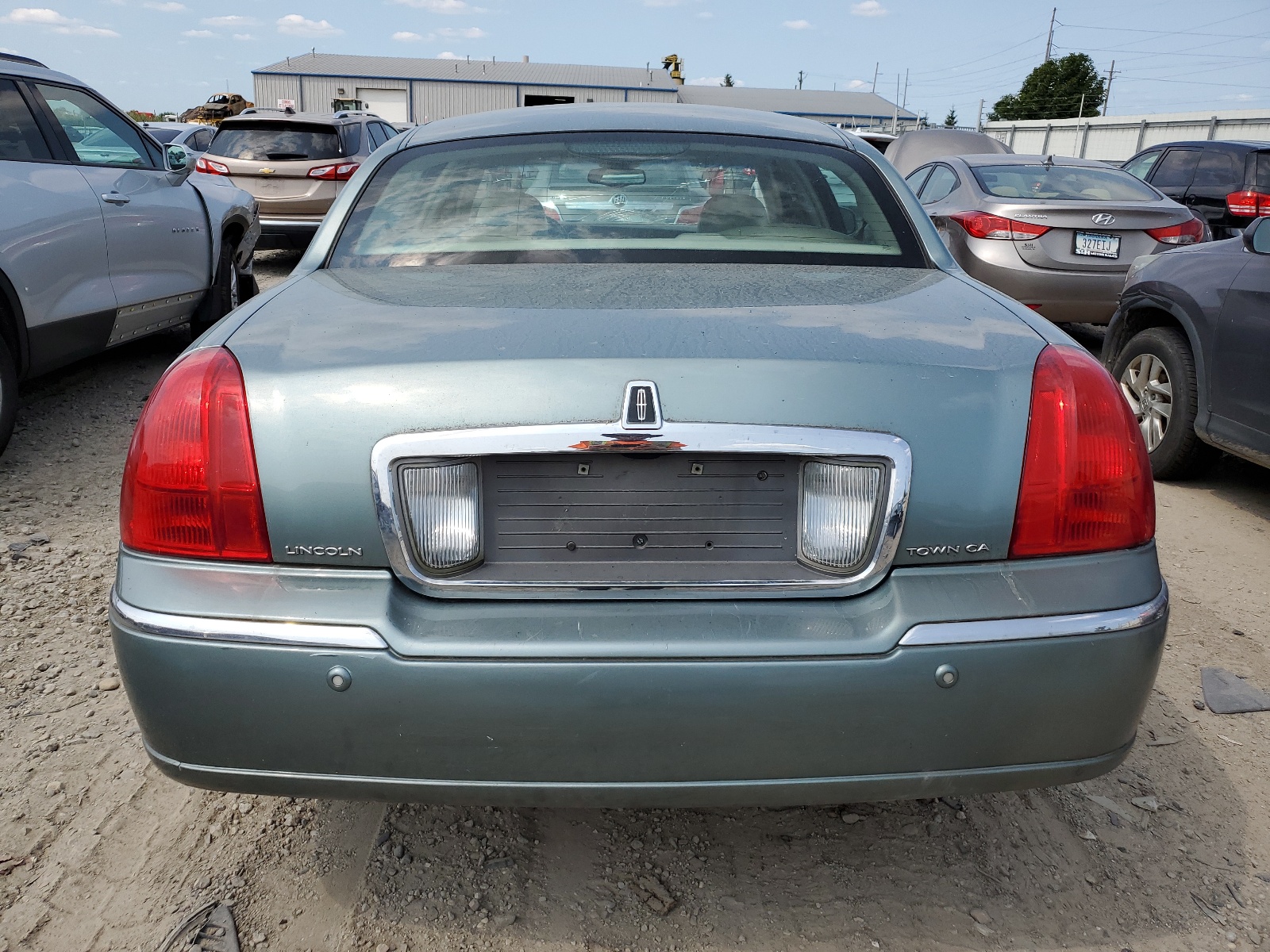 1LNHM81W24Y663601 2004 Lincoln Town Car Executive