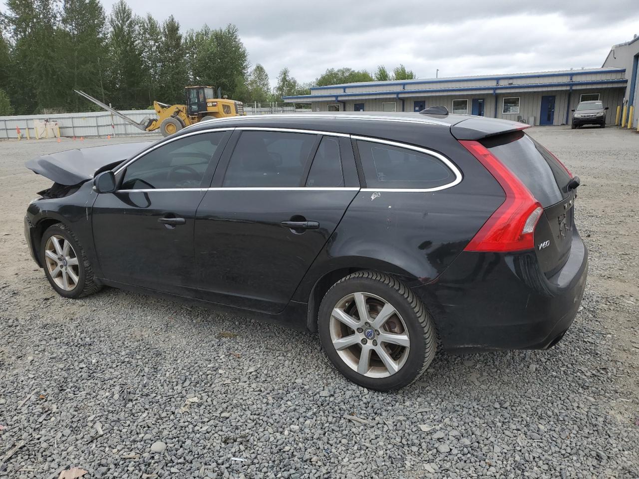 YV140MEK2G1287763 2016 VOLVO V60 - Image 2