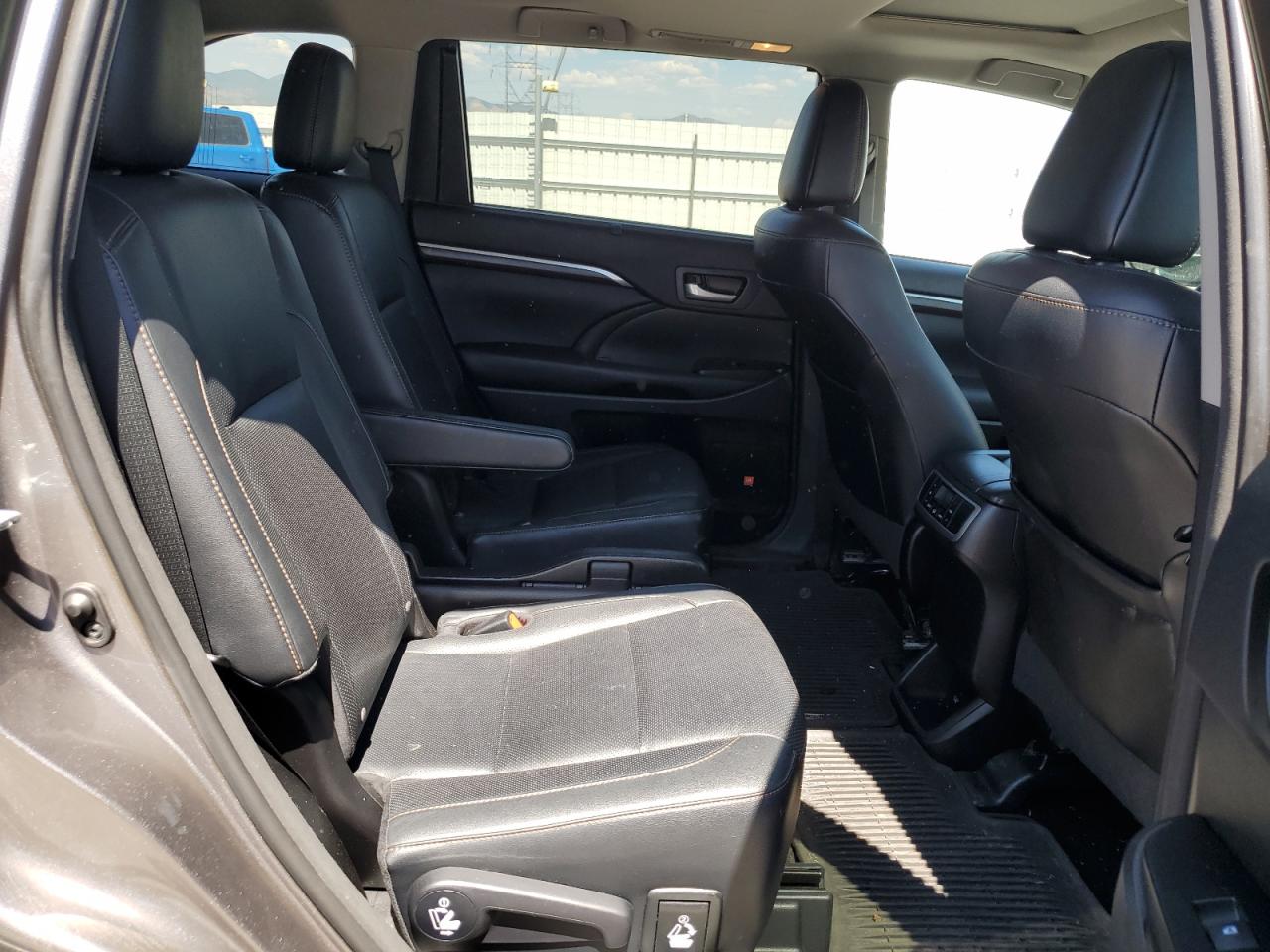 2016 Toyota Highlander Limited VIN: 5TDDKRFH8GS331316 Lot: 62108764