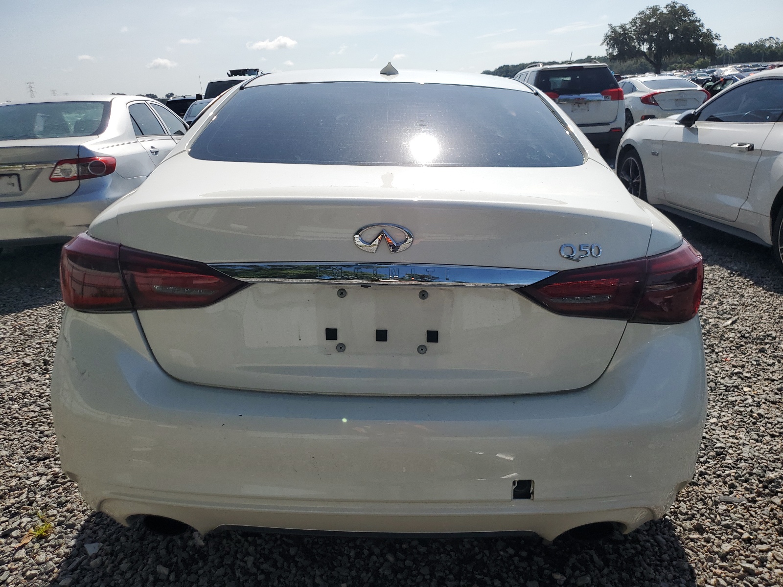 JN1EV7AP8JM365423 2018 Infiniti Q50 Luxe