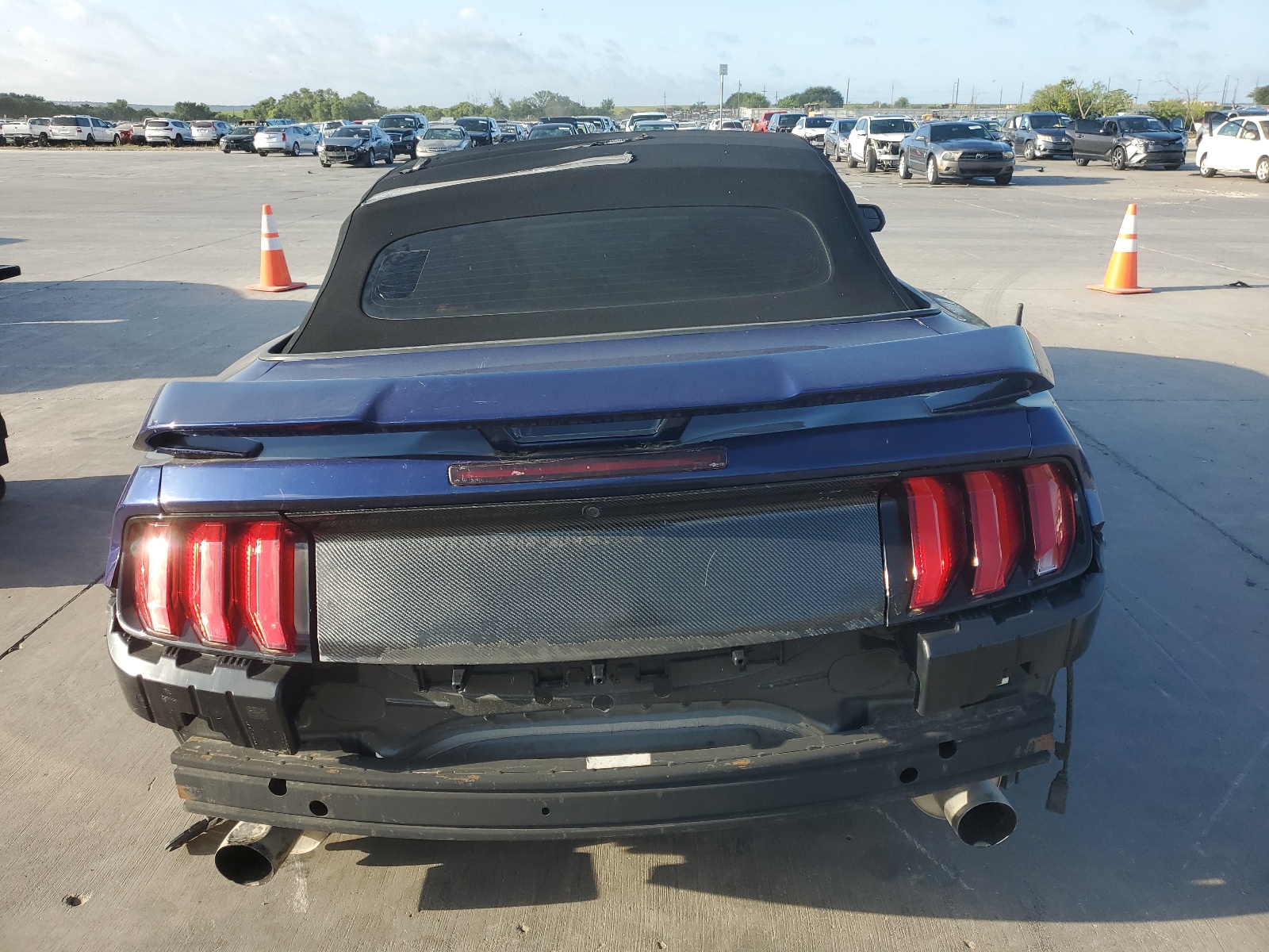 2020 Ford Mustang vin: 1FATP8UH7L5114940