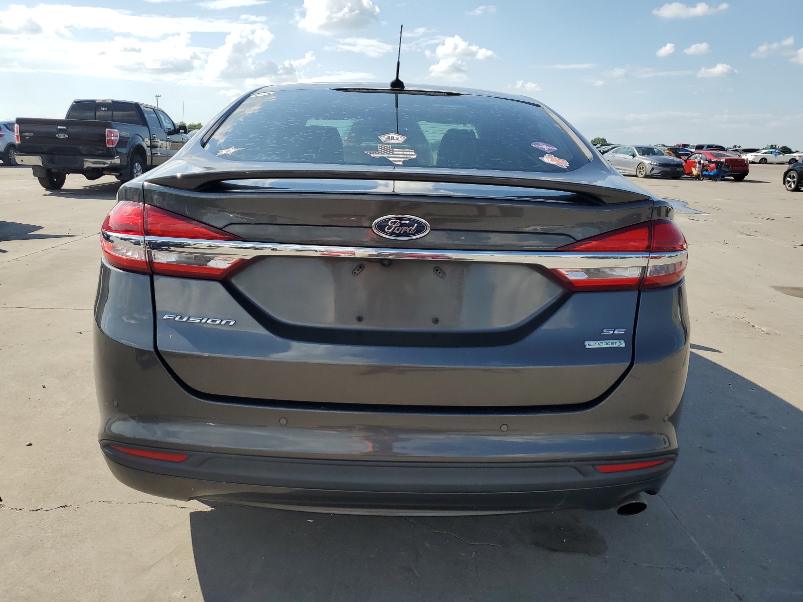 3FA6P0HD7JR231417 2018 Ford Fusion Se