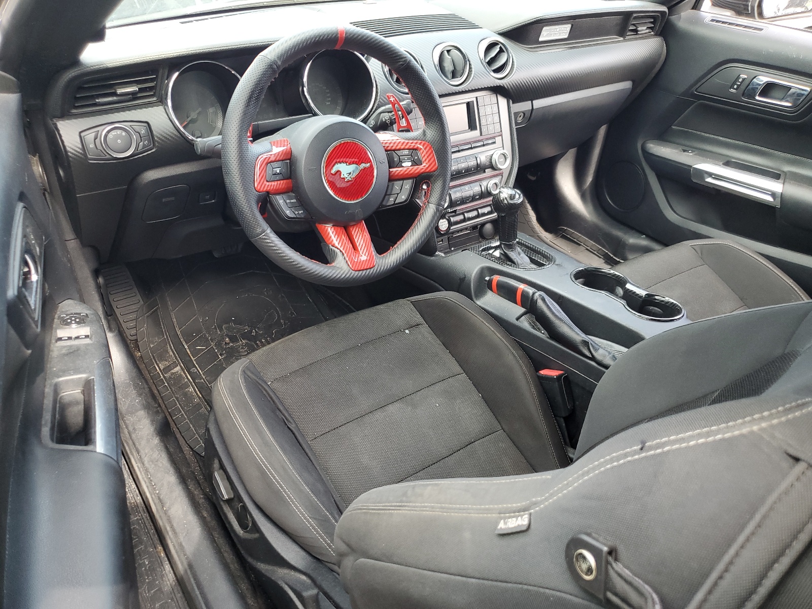 1FA6P8AM3F5301367 2015 Ford Mustang