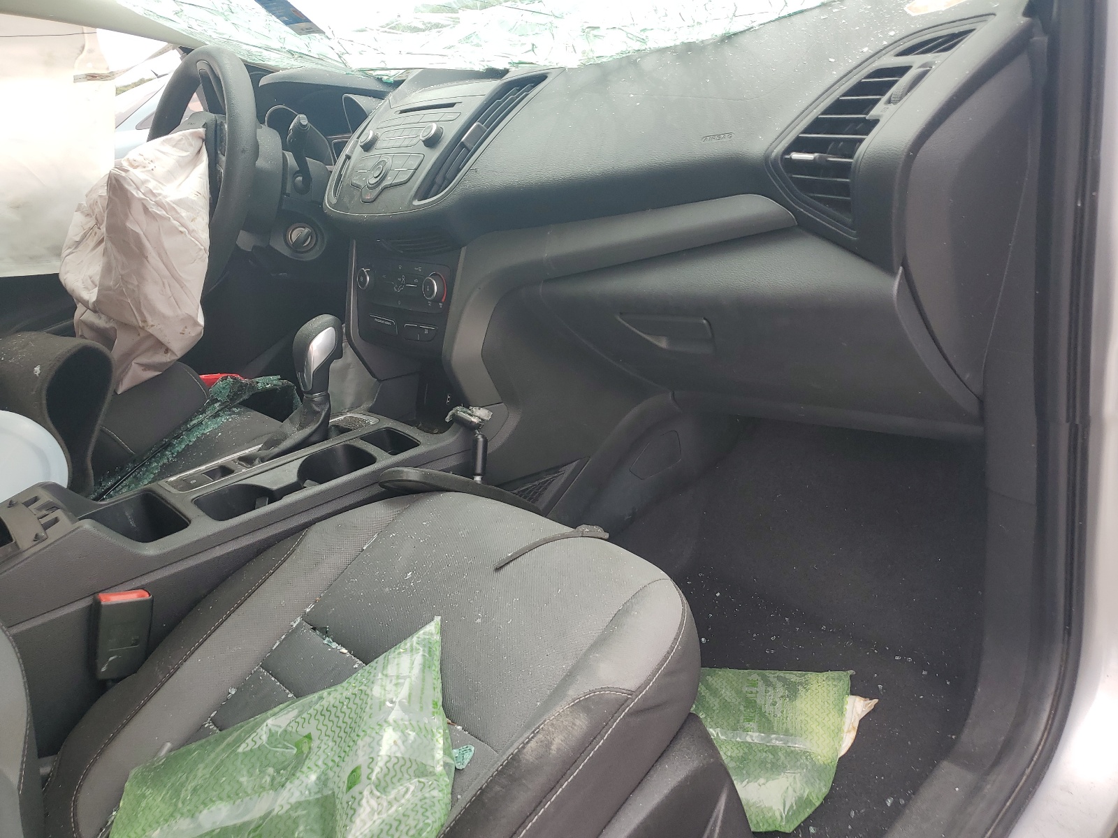 1FMCU0F75JUB41674 2018 Ford Escape S