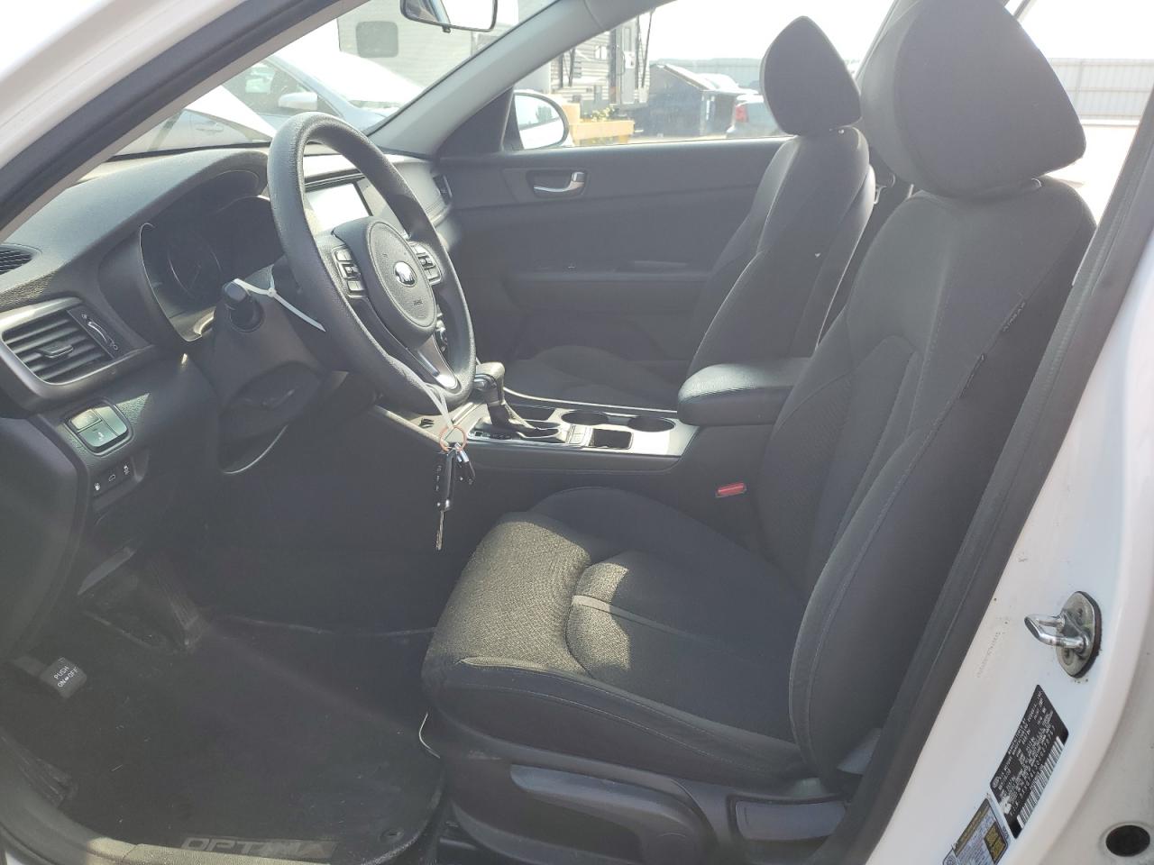 5XXGT4L30JG270767 2018 Kia Optima Lx