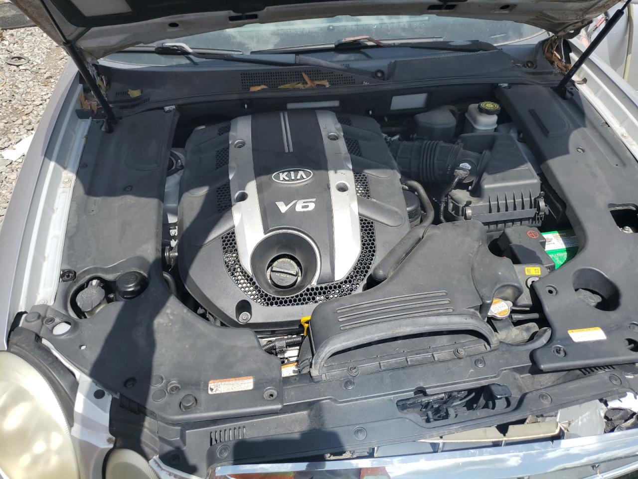 2007 Kia Amanti VIN: KNALD125675137597 Lot: 65029414