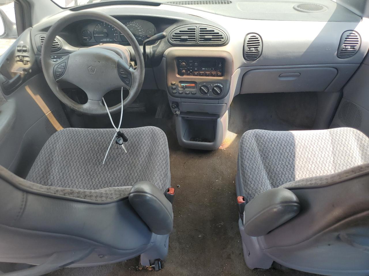 1999 Dodge Caravan Se VIN: 2B4GP45G3XR346998 Lot: 65080184