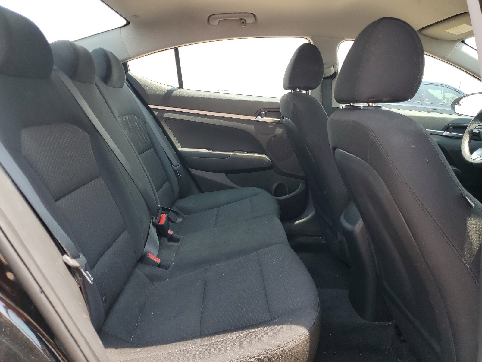 5NPD74LF9KH479643 2019 Hyundai Elantra Se