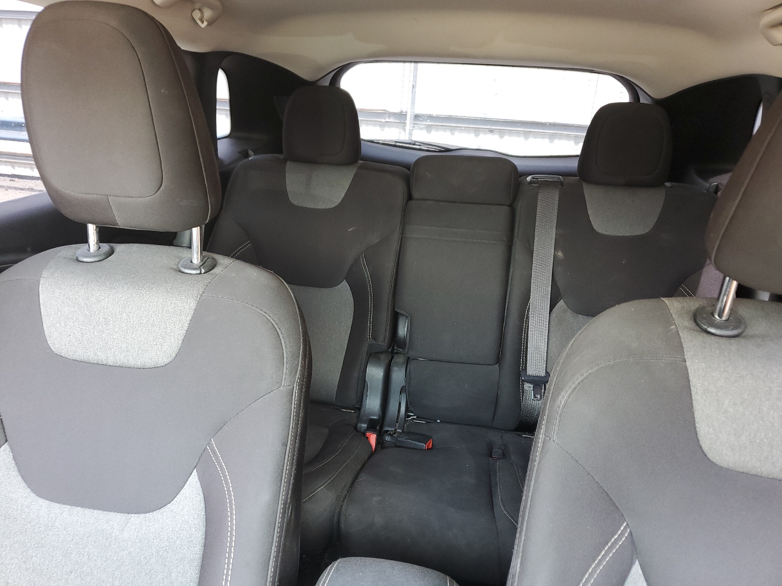 1C4PJLAB5FW590358 2015 Jeep Cherokee Sport