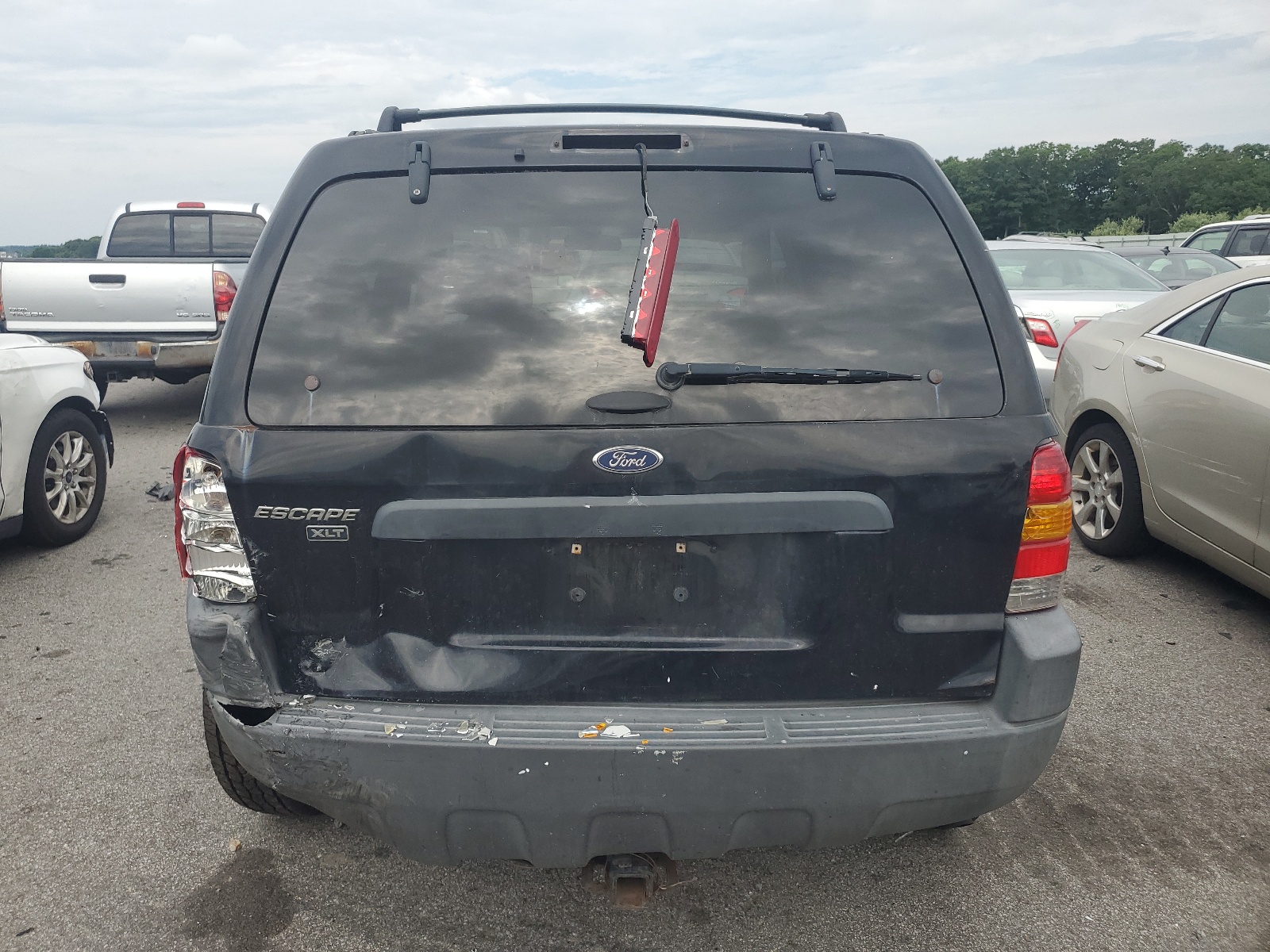 1FMCU93104KB08117 2004 Ford Escape Xlt