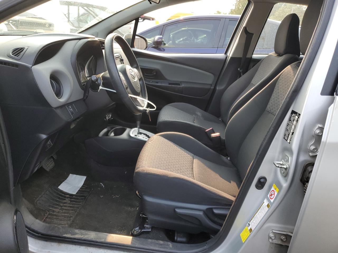 VNKKTUD31HA081180 2017 Toyota Yaris L