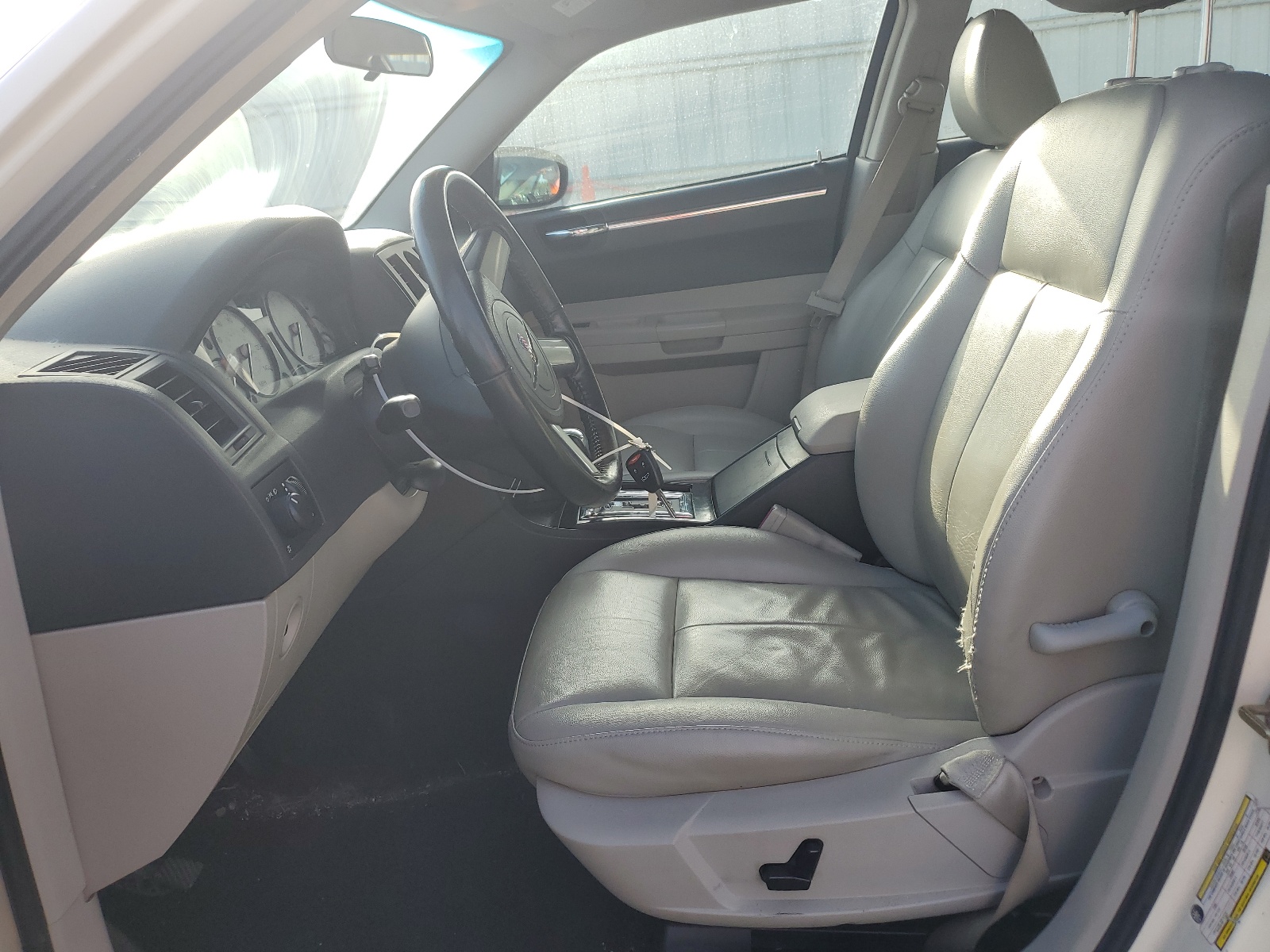 2C3JA53G65H612041 2005 Chrysler 300 Touring