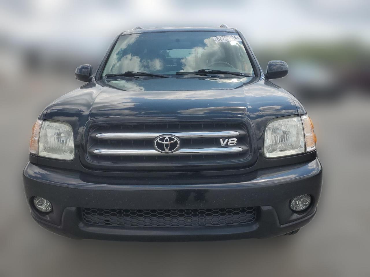 2002 Toyota Sequoia Limited VIN: 5TDZT38A52S057453 Lot: 63751324