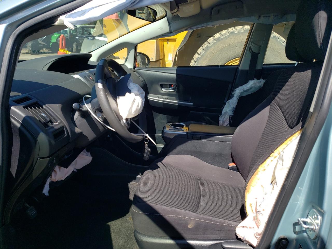 2017 Toyota Prius V VIN: JTDZN3EU3HJ074282 Lot: 61240394