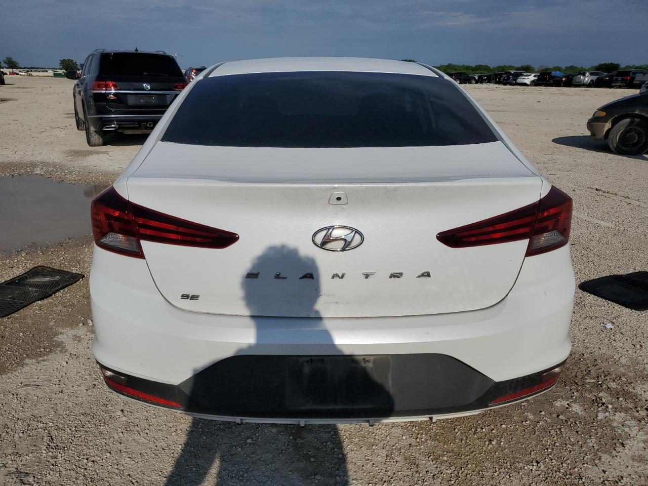 2019 Hyundai Elantra Se VIN: 5NPD74LF0KH497142 Lot: 62704364