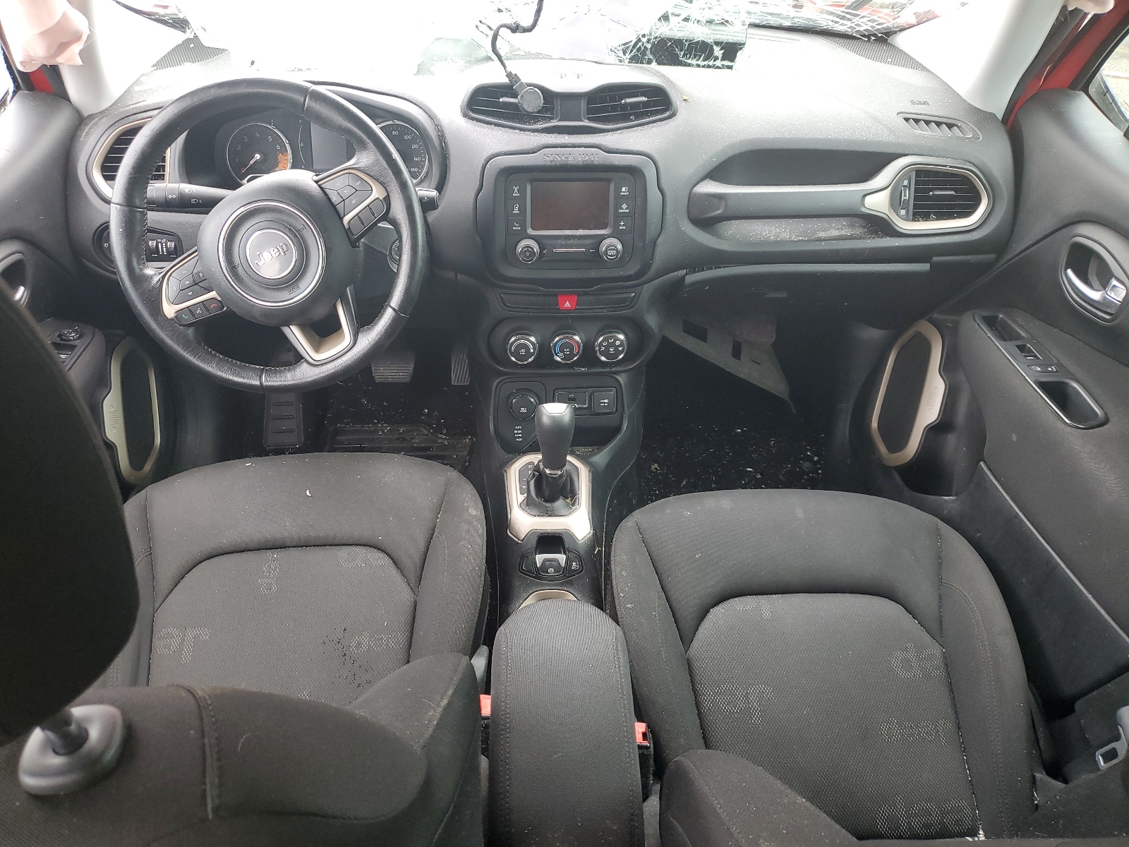 ZACCJBBT2FPB93588 2015 Jeep Renegade Latitude