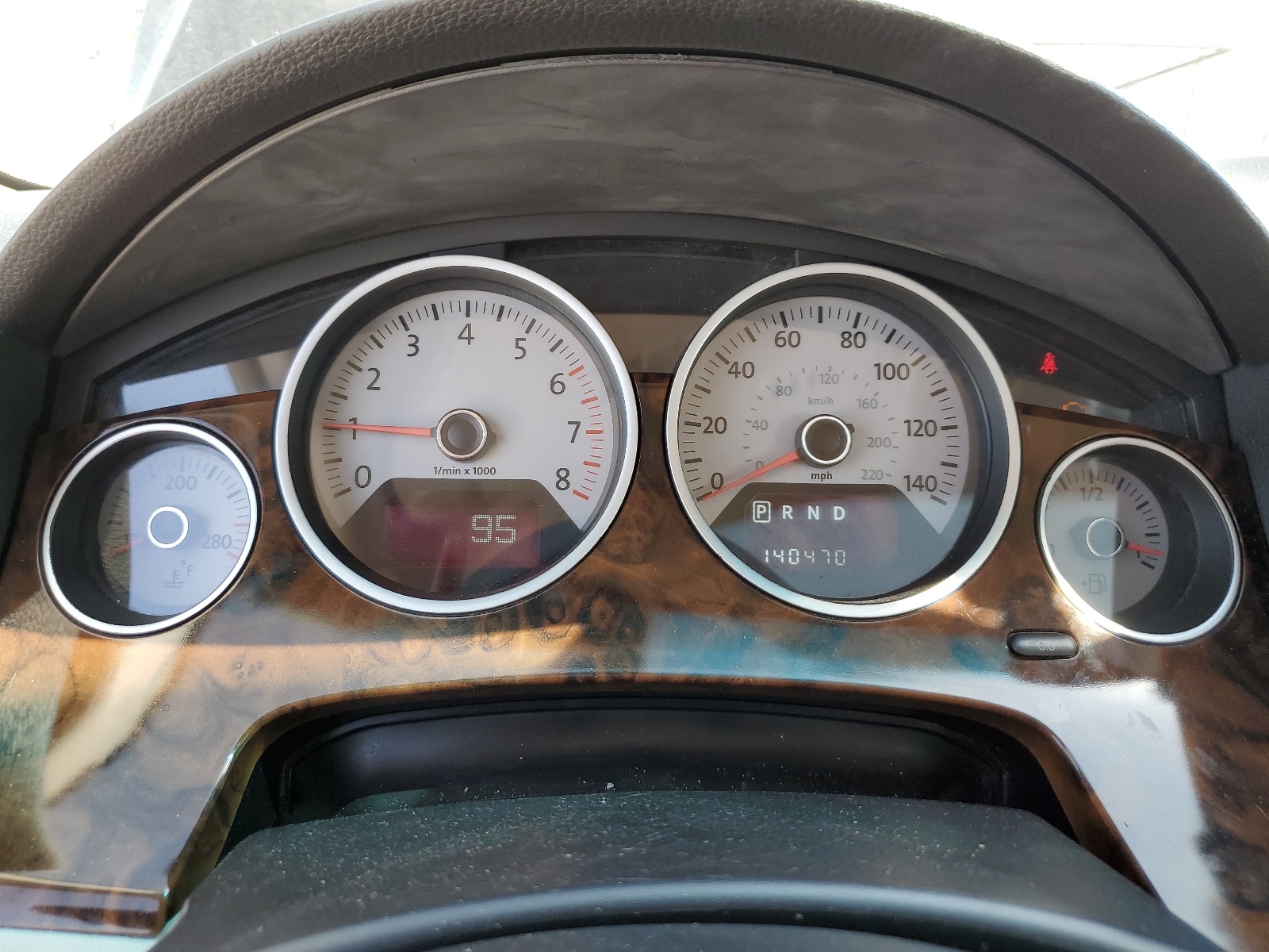 2C4RVADG7CR354453 2012 Volkswagen Routan Sel Premium