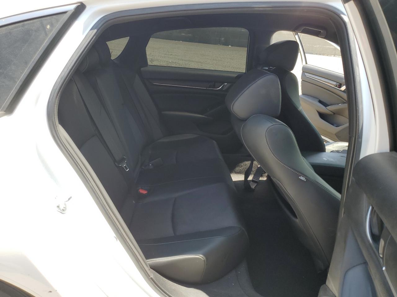 2022 Honda Accord Sport VIN: 1HGCV1F32NA037785 Lot: 64617884