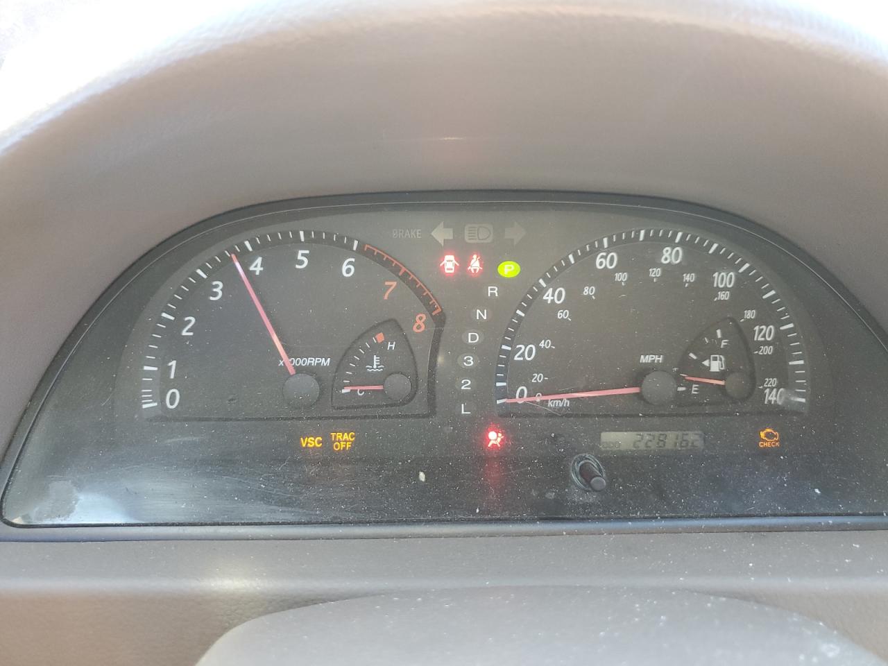 2003 Toyota Camry Le VIN: 4T1BF30KX3U059222 Lot: 64984944