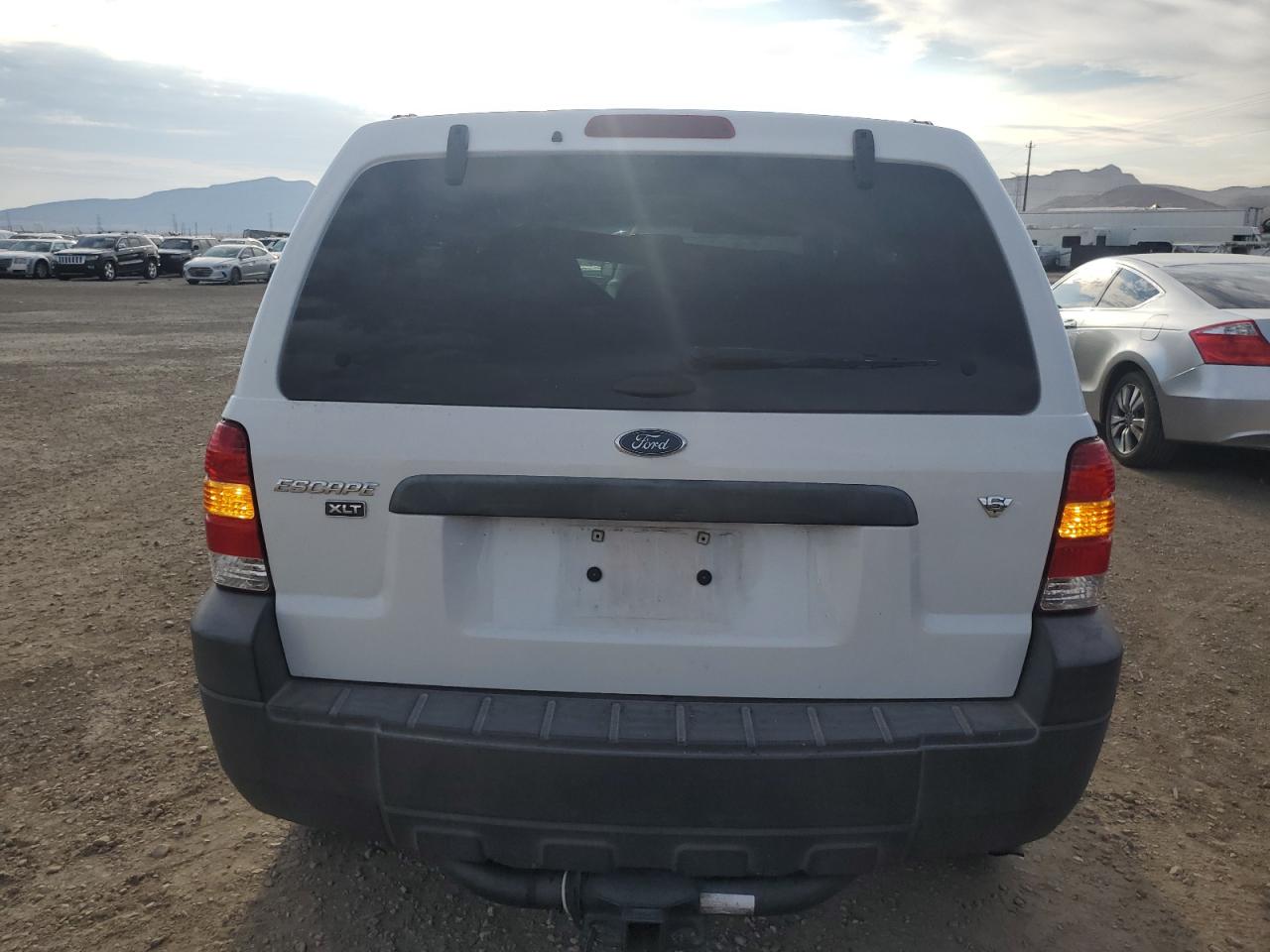 2005 Ford Escape Xlt VIN: 1FMYU93165KD52667 Lot: 64440024