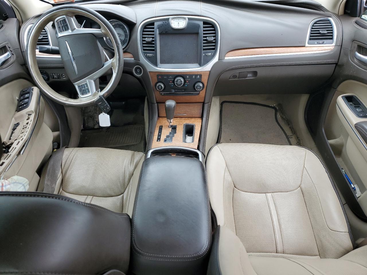2013 Chrysler 300 - Image 8